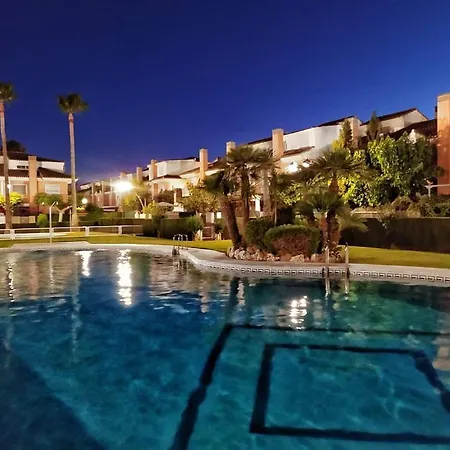 Adosado Familias Al Lado De La Playa, Con Piscina *